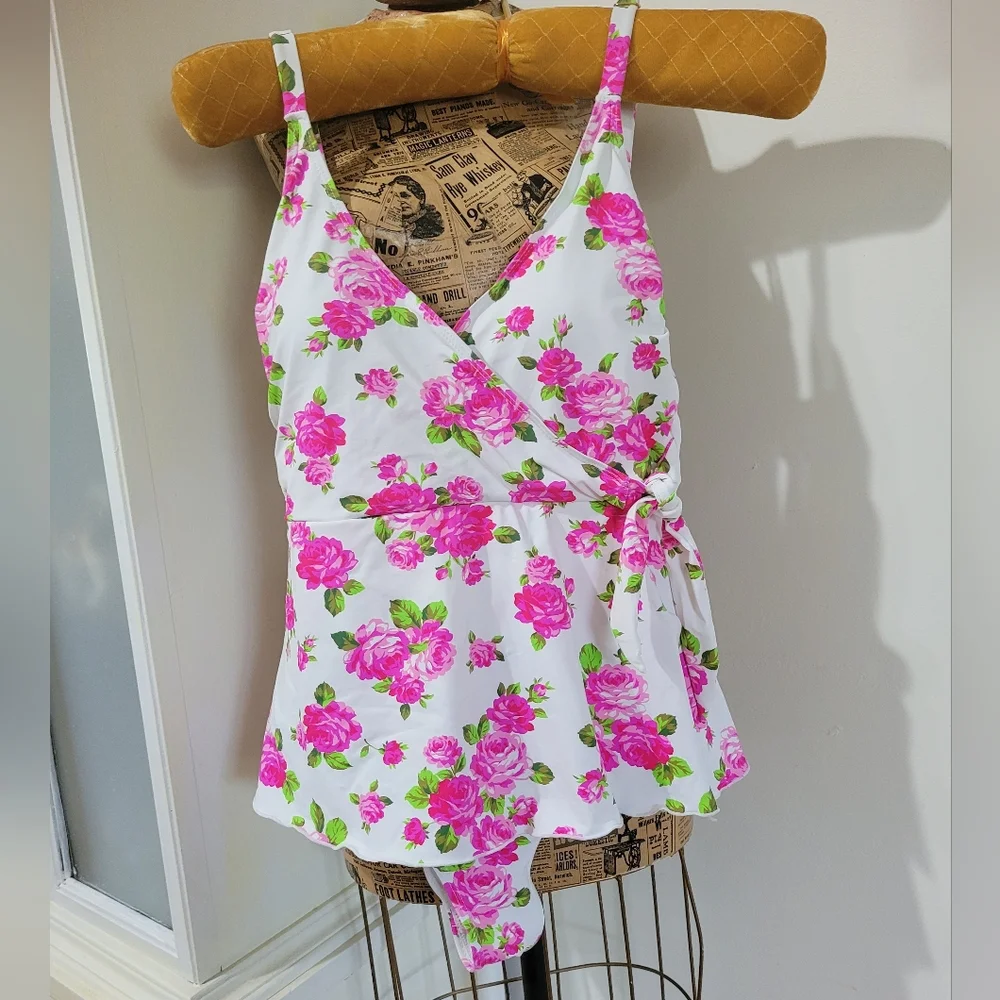 Betsey Johnson Love Always Betsey Print Floral one-piece swim dress - Picture 2 of 9